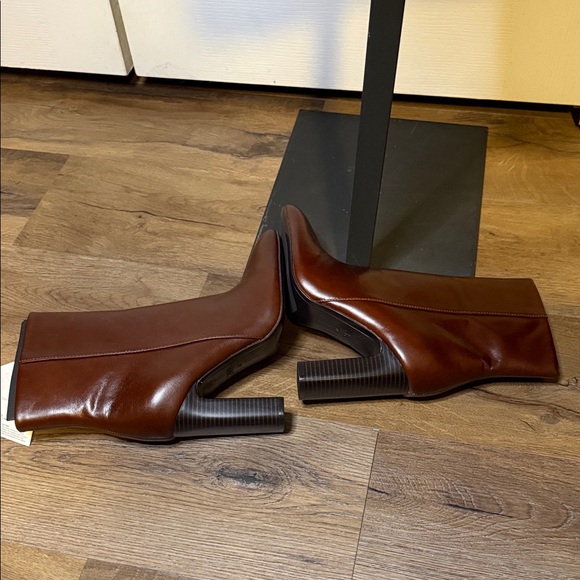 Zara NWT Brown Heeled Boots - Picture 8 of 15